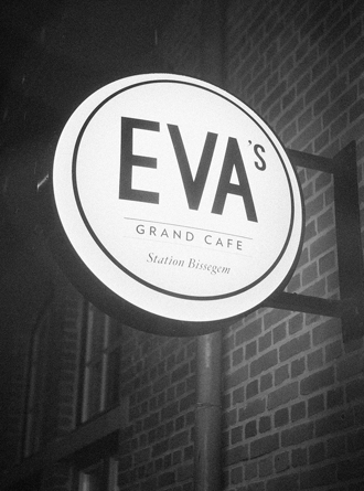 Eva's grand café - contact