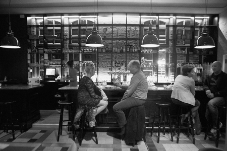 Eva's grand café - contact